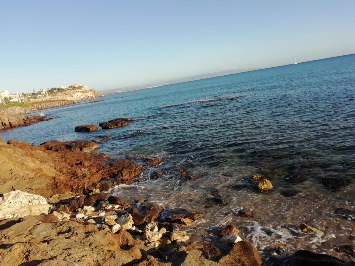 La Trinacria Di Capo Passero Portopalo Di Capo Passero Exterior foto