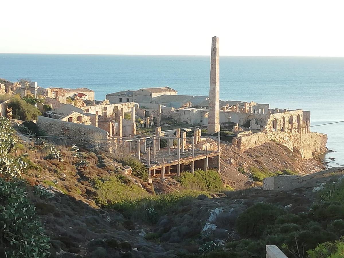 La Trinacria Di Capo Passero Portopalo Di Capo Passero Exterior foto