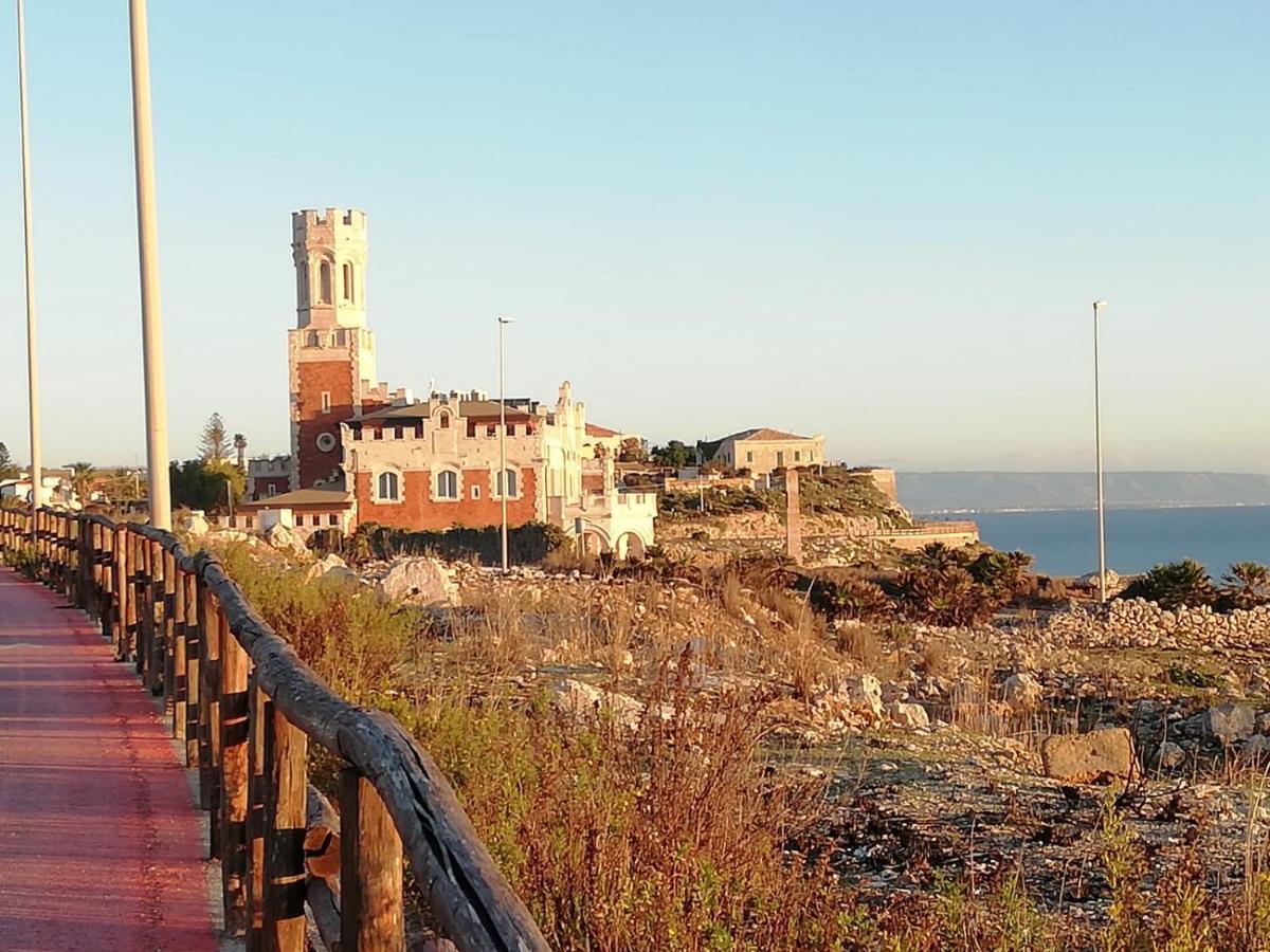 La Trinacria Di Capo Passero Portopalo Di Capo Passero Exterior foto